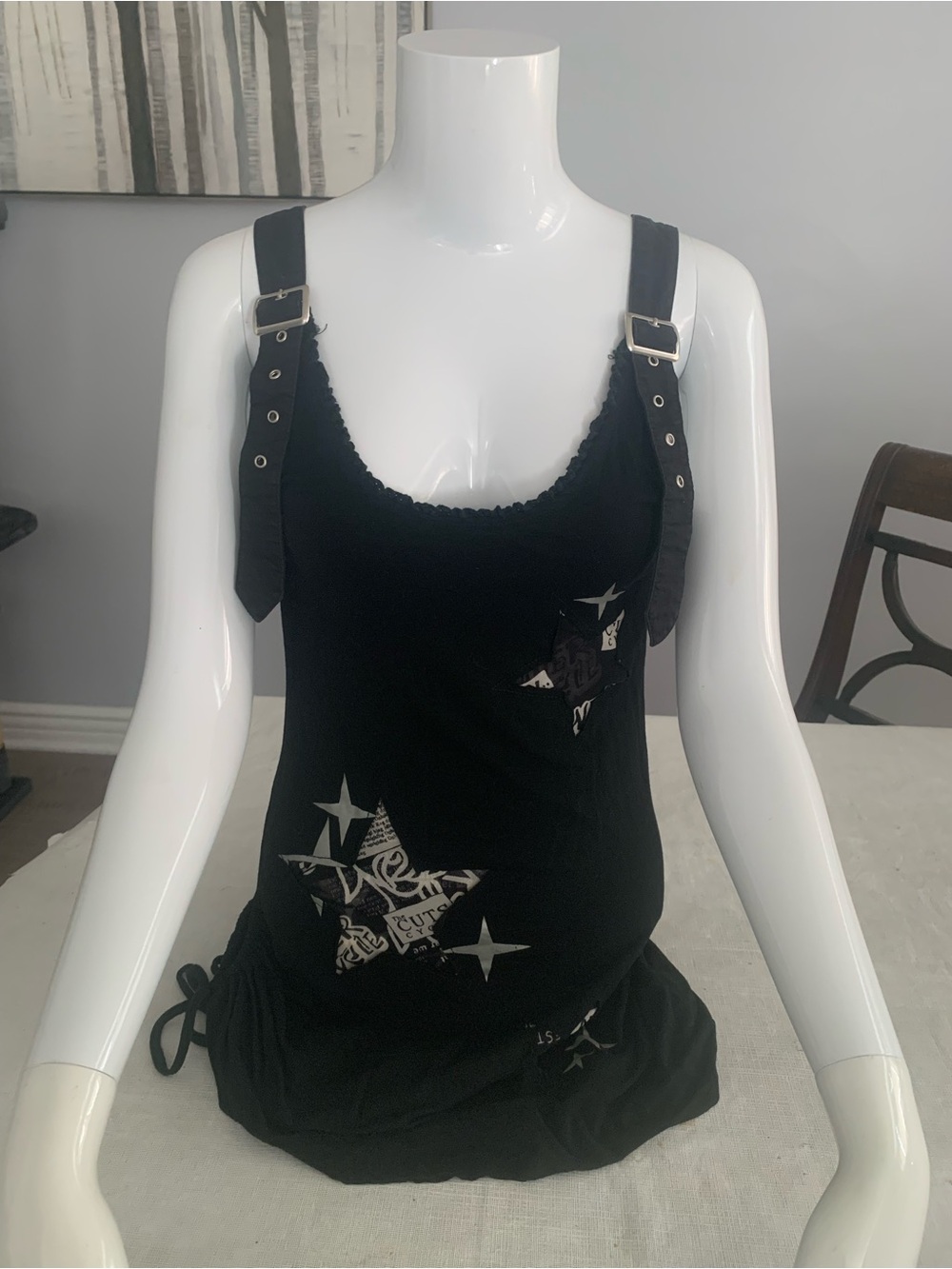 leshop Black Star Graphic Dress with Buckle Straps